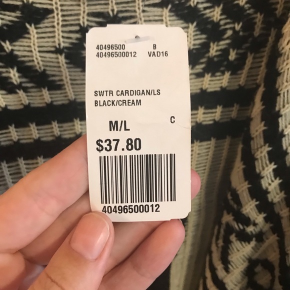 Sweater - Picture 3 of 3